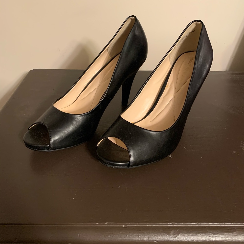Peep toe pump - Picture 2 of 3
